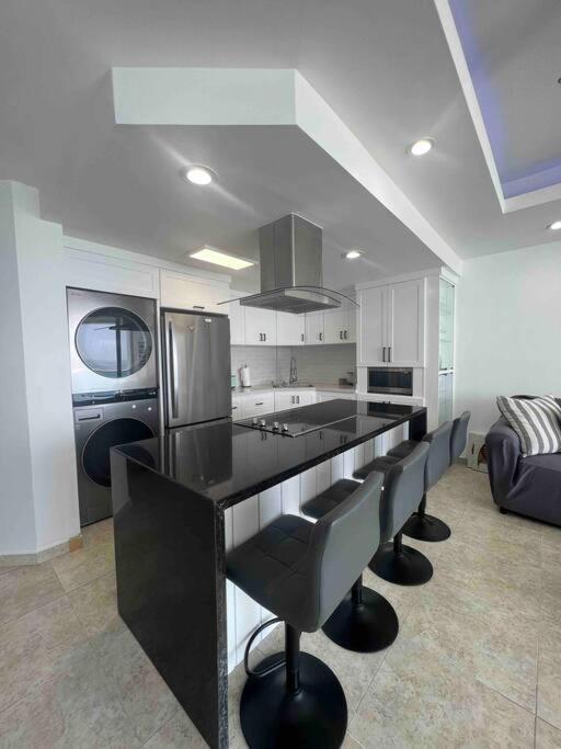 Bueno Paradise Condo In Marbella ฆวนโดลีโอ ภายนอก รูปภาพ