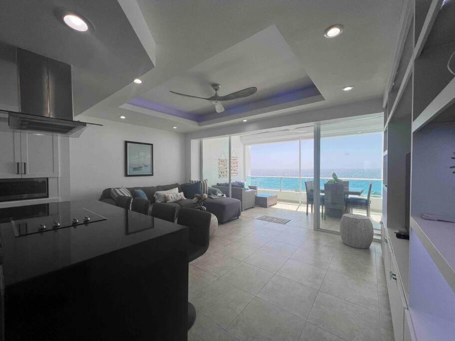 Bueno Paradise Condo In Marbella ฆวนโดลีโอ ภายนอก รูปภาพ